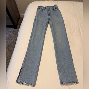 90s Straight Ultra High Rise in 00R Split Hem